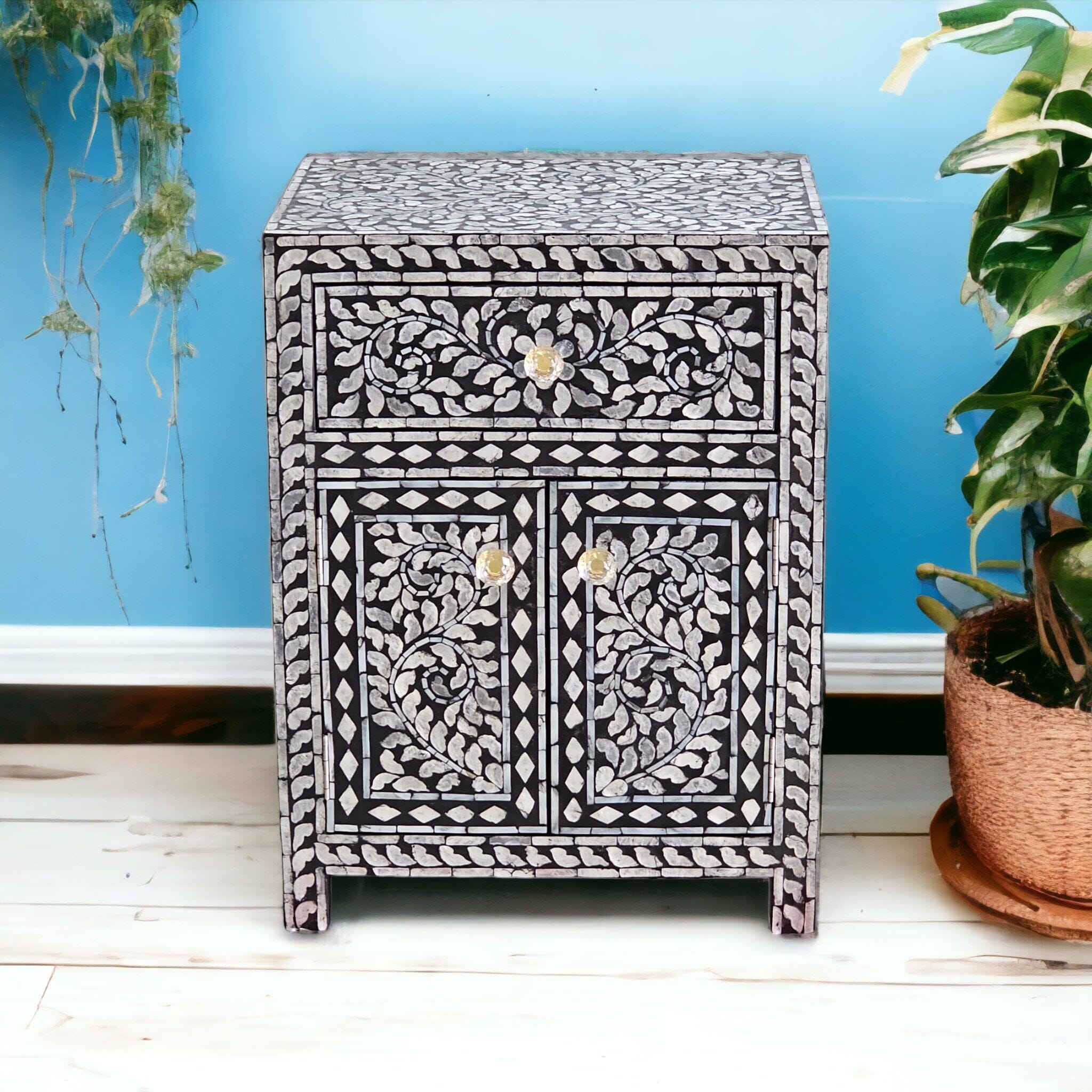 JORDAN SHELL INLAY CHEST - Philbee Interiors